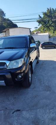 TOYOTA HILUX 3.0 SRV 4X4 CD 16V TURBO INTERCOOLER DIESEL 4P AUTOMÁTICO TOYOTA HILUX 3.0 SRV 4X4 CD 16V TURBO INTERCOOLER DIESEL 4P AUTOMÁTICO